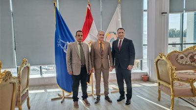 التضامن الاجتماعي تهدي جامعة أسوان طابعة مخصصة للطلاب ذوي الإعاقة البصرية بطريقة برايل