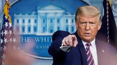 عاجل- ترامب يعيد نافارو إلى البيت الأبيض كمستشار رفيع المستوى للتجارة والتصنيع