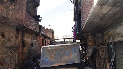  محافظ اسوان يتدخل سريعا لاحتواء تداعيات حريق شارع السماد