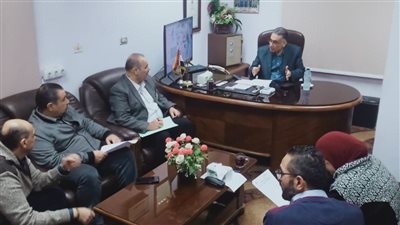 رئيس مجلس إدارة مستشفى الدعاة يعقد اجتماعًا موسعًا لمناقشة تطوير الخدمات الصحية والعلاجية