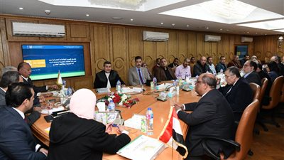 لهذا السبب..محافظ قنا يستقبل وفد الهيئة العامة للتخطيط العمراني 