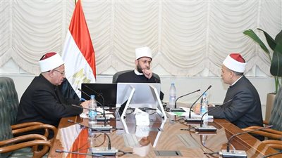 وزير الأوقاف يلتقي مدير مديرية أوقاف كفر الشيخ لمتابعة الانضباط الإداري والدعوي