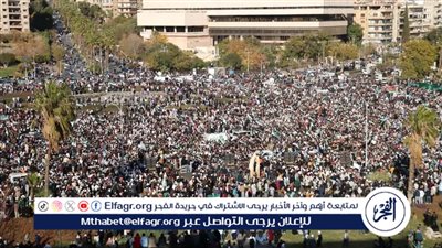 بالصور.. أول صلاة جمعة في الجامع الأموي بعد رحيل الأسد