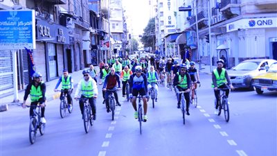 اطلاق إشارة البدء في فاعليات ركوب الدراجات بالإسكندرية 