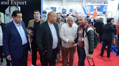 غرفة القاهرة التجارية تشارك بفعالية في الدورة الرابعة والعشرين لمعرض 