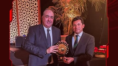 وزير الشباب والرياضة يهنئ الأهلي لحصوله على جائزة أفضل نادي بإفريقيا لعام2024