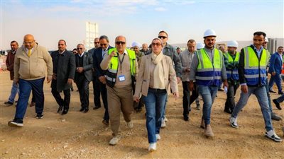وزيرة البيئة تبدأ زيارتها لمحافظة قنا بتفقد المواقع الإنشائية لمصنع معالجة المخلفات والمدفن الصحى بقوص بتكلفة مالية قدرها ٢٨٨ مليون جنيه