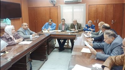 وكيل تعليم الدقهلية يجتمع بمجلس الأمناء بالإدارات التعليمية