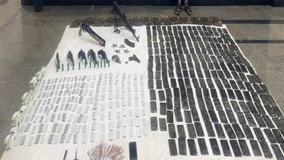  ضبط كميات كبيرة من المواد والأقراص المخدرة المتنوعة وأسلحة نارية