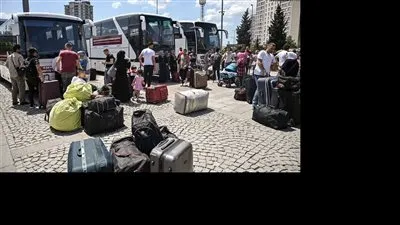 باكستان تبدأ حملة لترحيل مليون لاجئ أفغاني