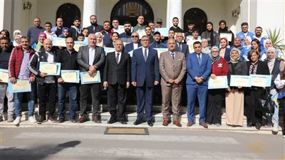 محافظ الجيزة يكرم 36 لاعبا من أبطال المشروع القومى للموهبة والبطل الأوليمبية