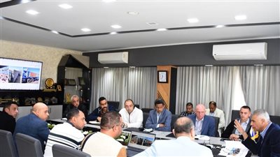  اجتماع لمحافظ أسوان لسرعة إنهاء الأعمال الجارية بمشروع توسعة وتطوير كورنيش النيل