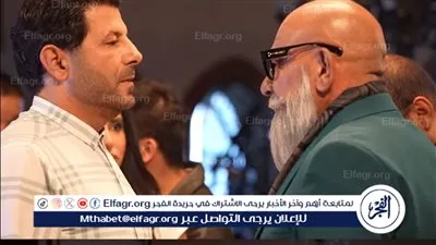 لوك غريب للفنان محمد لطفي في فيلم 