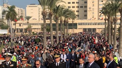 بورسعيد تحتفي بعيد النصر الـ68 برفع الأعلام وصور الرئيس