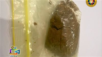 جمارك الغردقة تضبط راكب يحاول تهريب كمية من مخدر الحشيش