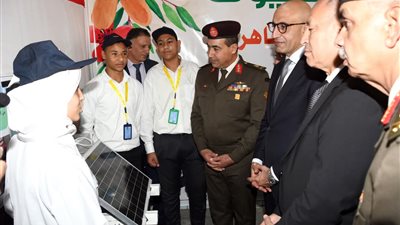 قيادة قوات الدفاع الشعبى تنظم زيارة لمدرسة الشهيد أحمد أبو بكر بالقاهرة