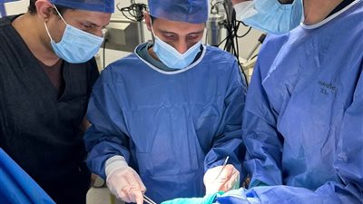 بنها الجامعي ينقذ حياة طالبة ابتلعت دبوس 