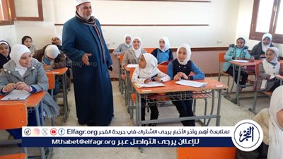 بمتابعة رئيس المنطقة الأزهرية..انضباط وهدوء بامتحانات النقل الإعدادي والابتدائي بمطروح