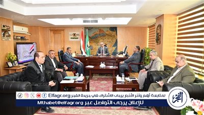 محافظ الفيوم يتابع آخر إجراءات توصيل المرافق للمجمع الصناعي بقرية هوارة المقطع