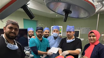 إنقاذ حياة طفل ابتلع لمبة ريموت بمستشفى الأطفال ببنها 