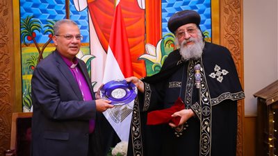 رءيس الطائفة الإنجيلية يهنىء البابا تواضروس الثاني بعيد الميلاد المجيد 