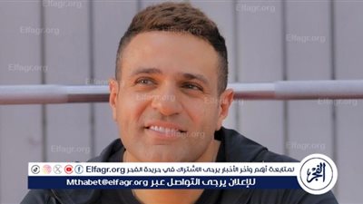 بهذه الطريقة.. محمد نور يحتفل بعيد ميلاد زوجته 