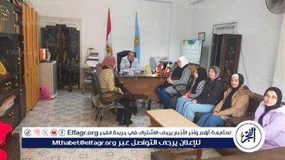 مدير عام المديرية يلتقي بالعاملين بمركز التخاطب والتكامل الحسي بمركز شباب مطروح