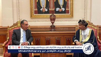 وزير الخارجية والهجرة يلتقي نائب رئيس الوزراء لشئون مجلس الوزراء بسلطنة عُمان