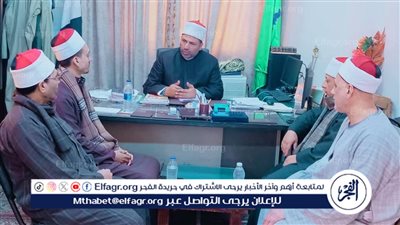 وكيل أوقاف الفيوم يناقش سبل تعزيز كفاءة الأداء الإداري وآليات تحسين العمل على مستوى الإدارات