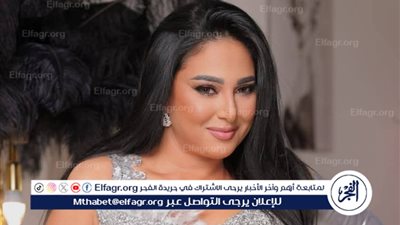 رحاب الجمل تشعل الأضواء في 