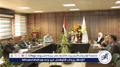 رئيس جامعة أسيوط يتابع خطة عمل اللجنة العليا للتدريب والتطوير 