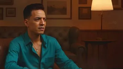 طارق الشيخ يغنى تتر مسلسل 