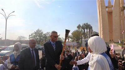 احتفالا بعيد أسوان القومي الـ54.. إيقاد الشعلة أمام رمز الصداقة