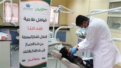 فحص وعلاج 424 مواطنًا في قافلة طبية مجانية بأسوان