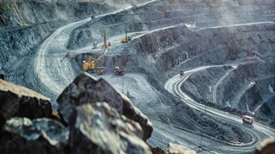 السعودية ستطرح مزادات لاستكشاف المعادن بمساحة 50 ألف كيلو م2