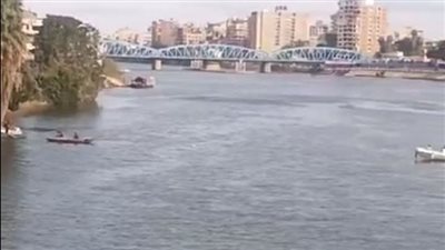 البحث عن جثمان شاب ألقى بنفسه من أعلى كوبري طلخا في الدقهلية