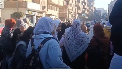 انتظام لجان امتحان الشهادة الإعدادية بالإسكندرية في أول أيام الامتحانات