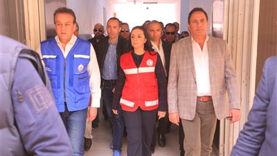 تنفيذًا للرئيس السيسي.. وزير الصحة ووزيرة التضامن يتفقدان مستشفى الشيخ زويد بشمال سيناء