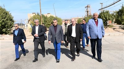 جولة مفاجئة لـ وزير الدولة للإنتاج الحربي بشركة أبو زعبل للكيماويات المتخصصة ( مصنع 18 الحربى )