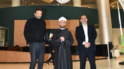 وزير الأوقاف يزور مستشفى الناس بالقاهرة