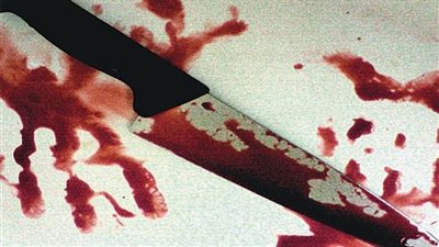  جريمة بشعة.. شاب يقطع رأس مسن ويسير بها بالشارع بمنطقة أبو الجود في الأقصر