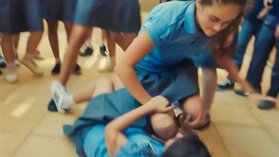 دماء تسيل وألفاظ نابية.. تطورات مشاجرة طالبات مدرسة التجمع الخامس