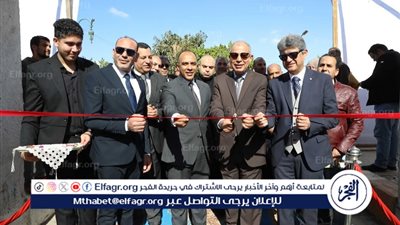 محافظ المنيا يفتتح معرض 