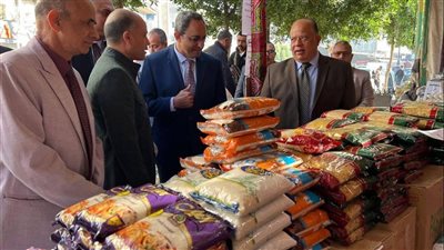 افتتاح المعرض الدائم بميدان الساعة بمدينة قنا لبيع السلع بأسعار مخفضة