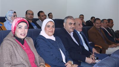 رئيس جامعة الأقصر تشارك بورشة عمل 