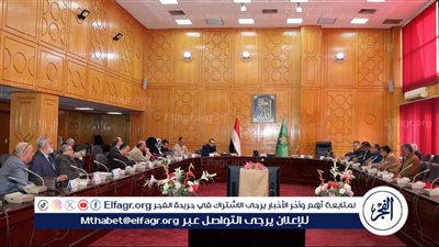 نائب محافظ الإسماعيلية يناقش مشكلة ارتفاع منسوب المياه السطحية بمركز ومدينة فايد