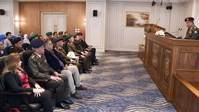 الإعلان عن قبول دفعة إستكمال من الجامعيين (ذكور/ إناث) للعمل كضباط متخصصين بالقوات المسلحة دفعة إبريل 2025