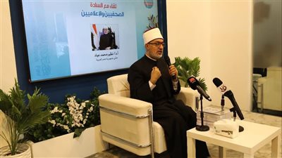 مفتي الجمهورية: مصر تتميز بمؤسسات دينية راسخة تعمل على نشر الفتوى الوسطية 