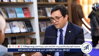 وزير الثقافة: 