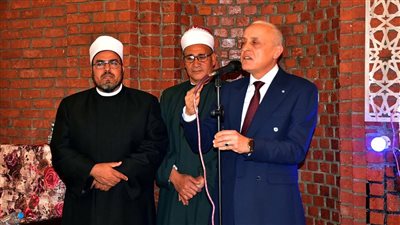 صور.. محافظ الأقصر يفتتح مسجد التقوى بمدينة طيبة